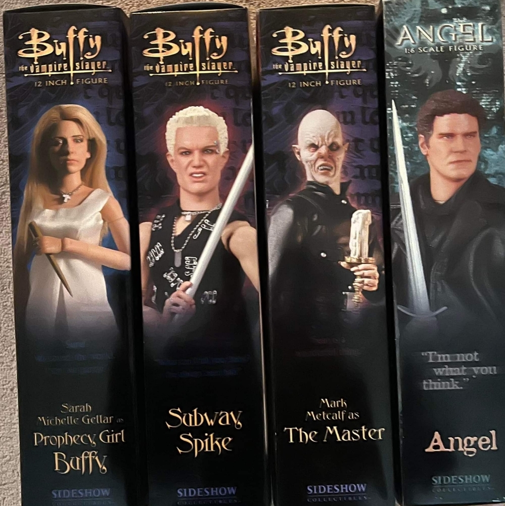 Buffy Sideshow figures